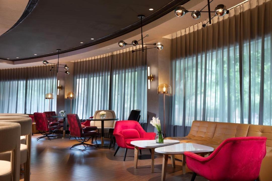 Radisson Red Wujiaochang Hotel Xangai